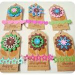 6 Felt flowers tags 