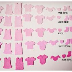 A set of Little baby felt clothing pieces (9)
